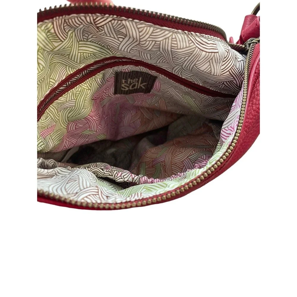 The Sak Iris hobo Bag Cherry Coral Red Pebbled Leather Zipper Handbag